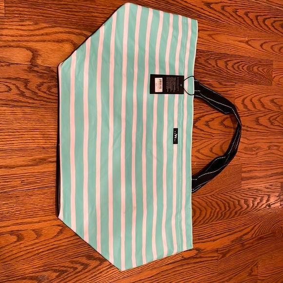 Scout Bags Nwt Scout Weekender Travel Bag Poshmark